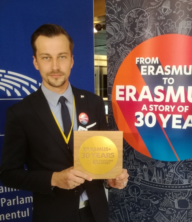 Erasmus+ programmas 30. gadadienā laiž klajā mobilo lietotni
