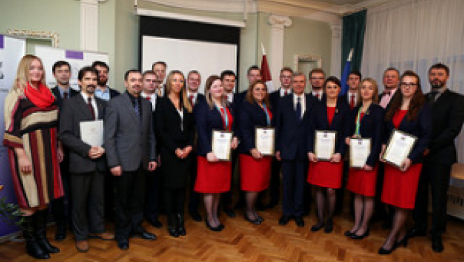 Svinīgā ceremonijā IZM ministrs sveic EuroSkills 2016 laureātus