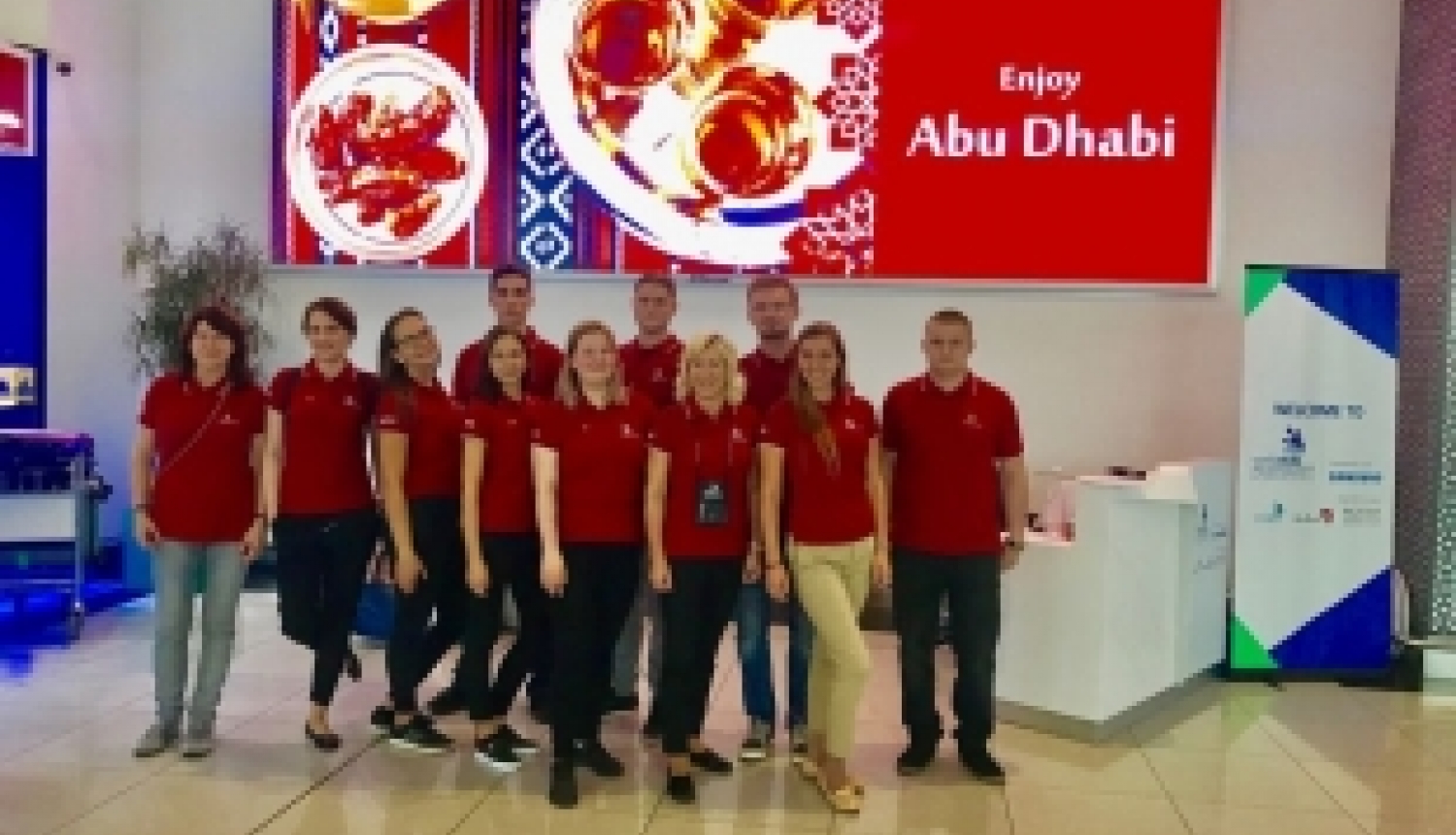 Latvijas valsts komanda ierodas Abū Dabī, Apvienotajos Arābu Emirātos