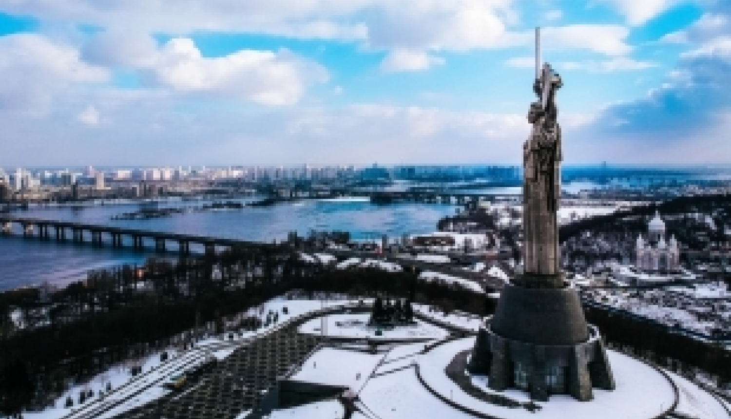 Izsludināta pieteikšanās Ukrainas valdības stipendijām